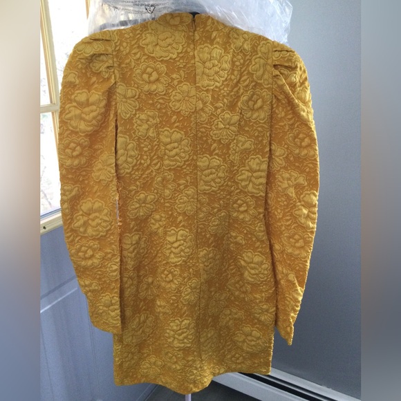 One 33 Social Yellow Long Sleeve Polyester Jacquard Floral dress - Picture 5 of 7